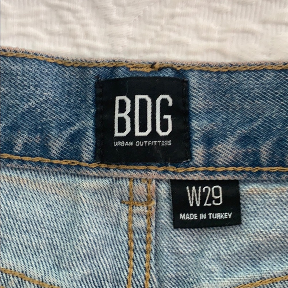BDG High Rise Girlfriend Shorts (29) - Picture 7 of 10